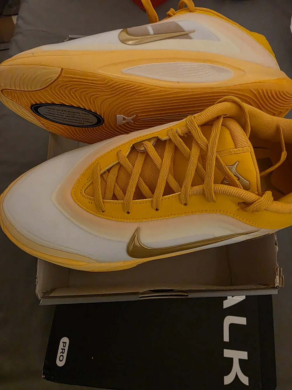 Nike Men’s Yellow/Gold Low-Top Athletic Sneakers Nike A'One 